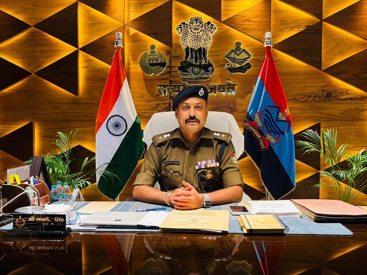 वरिष्ठ पुलिस अधीक्षक नवनीत सिंह द्वारा देर रात निरीक्षक व उपनिरीक्षकों के कार्यक्षेत्र में किया गया निम्न प्रकार से फेरबदल