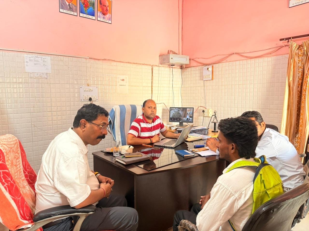 कंपनी है द्वारा जॉब प्लेसमेंट हेतु कैम्पस इंटरव्यू का आयोजन किया गया।