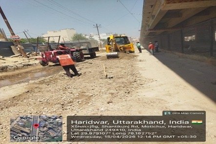 सिवरेज के लिए खोदी गई सड़कों को त्वरित गति से ठीक करने के लिए दिन- रात किया जा रहा है निमार्ण कार्य