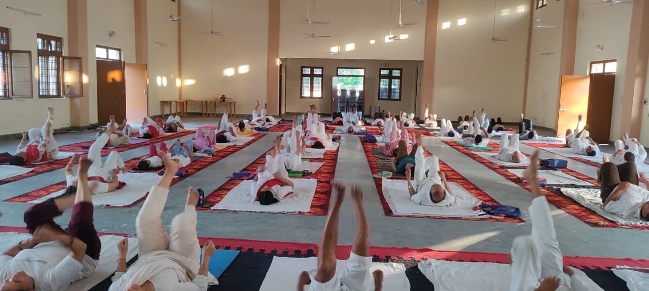 जिला आपदा प्रबंधन अधिकारी श्रीमती मीरा रावत ने अवगत कराया