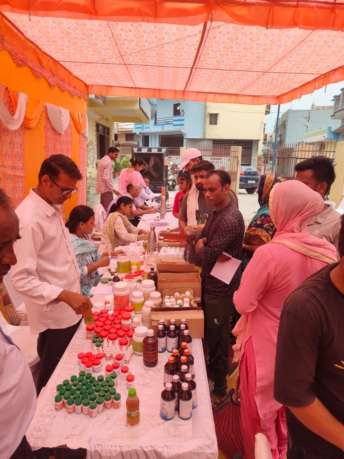 बहादराबाद में जिला स्तरीय आयुर्वेद चिकित्सा शिविर के द्वितीय दिवस 150 से अधिक मरीजों ने लिया लाभ
