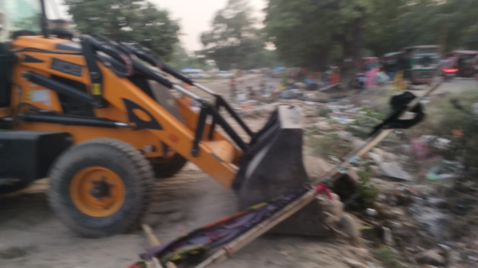 हरिद्वार में अतिक्रमण पर बड़ी कार्रवाई, रोडीबेलवाला क्षेत्र में चला नगर निगम का बुलडोजर