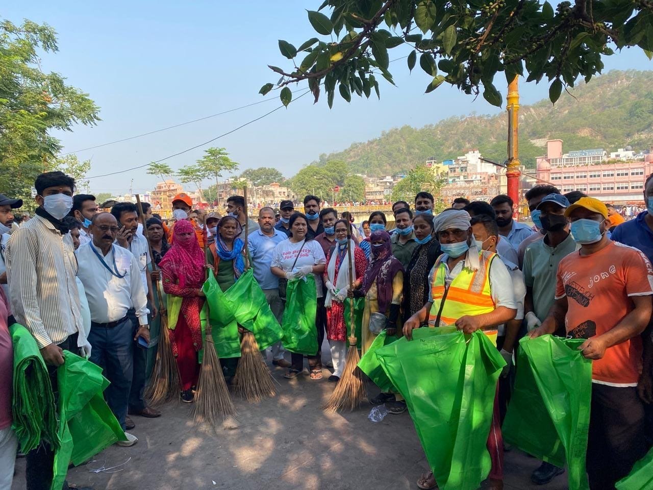 हरकी पौड़ी क्षेत्रांतर्गत शिव घाट,सुभाष घाट मालवीय घाट एवं विष्णु घाट पर चलाया जाएगा विशेष स्वच्छता अभियान