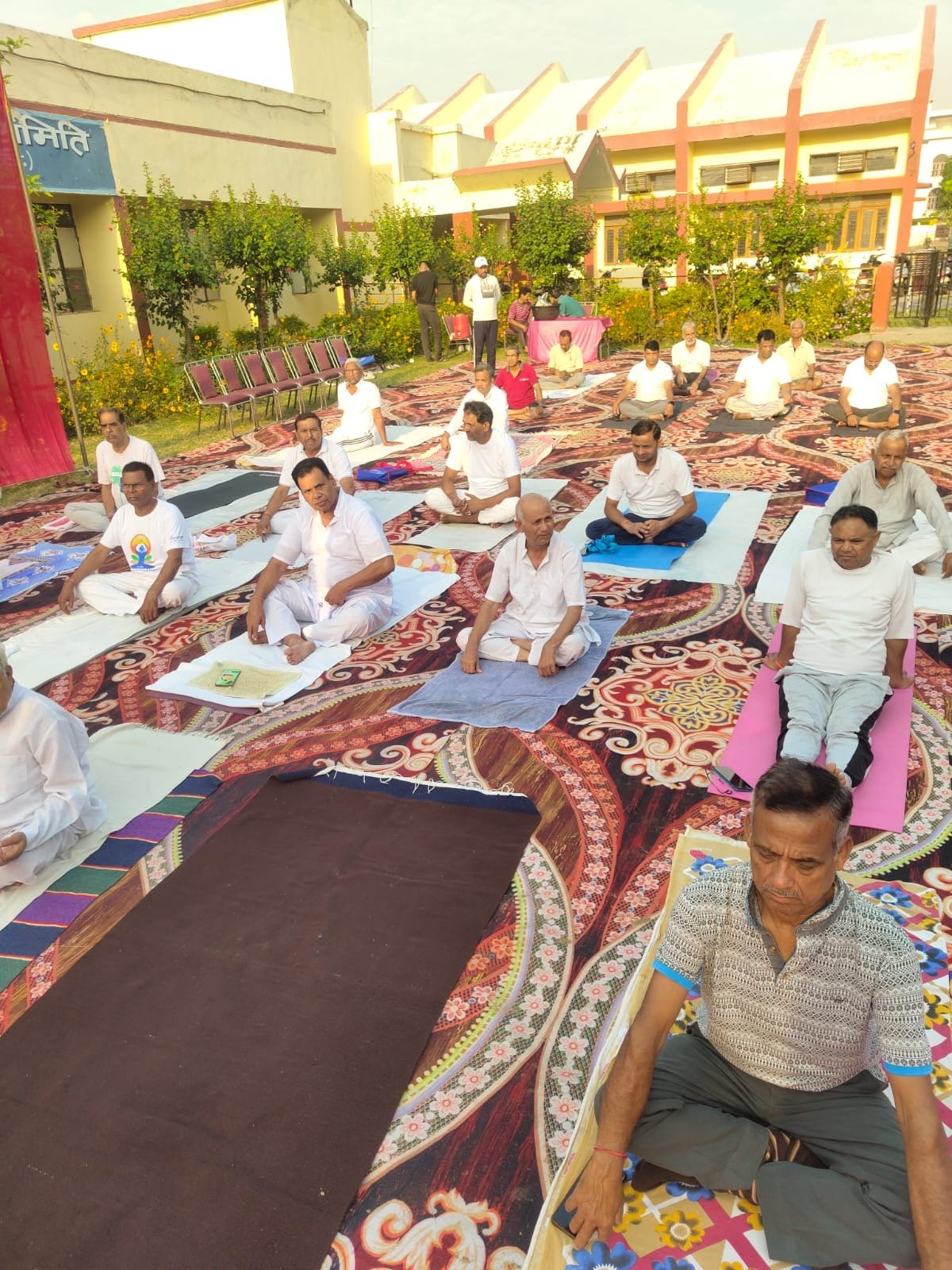 सामुदायिक केन्द्र समिति (रजि.) शिवालिक नगर द्वारा 12वें अंतरराष्ट्रीय योग दिवस का भव्य आयोजन