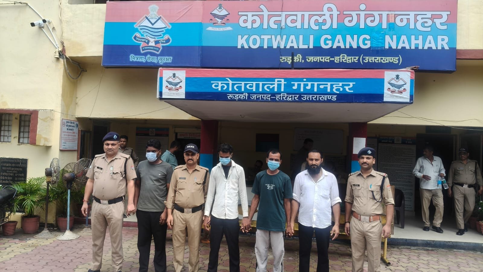कथित गिरोह के कब्जे से चोरी के कुल 17 दोपहिया वाहनो को बरामद