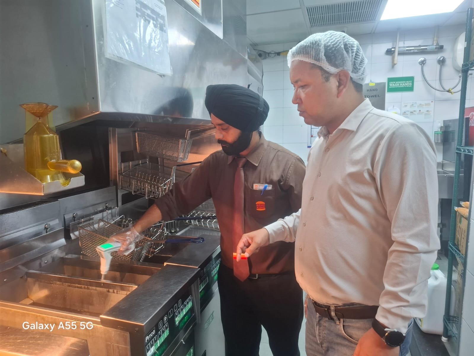 खाद्य सुरक्षा विभाग की बड़ी कार्रवाई