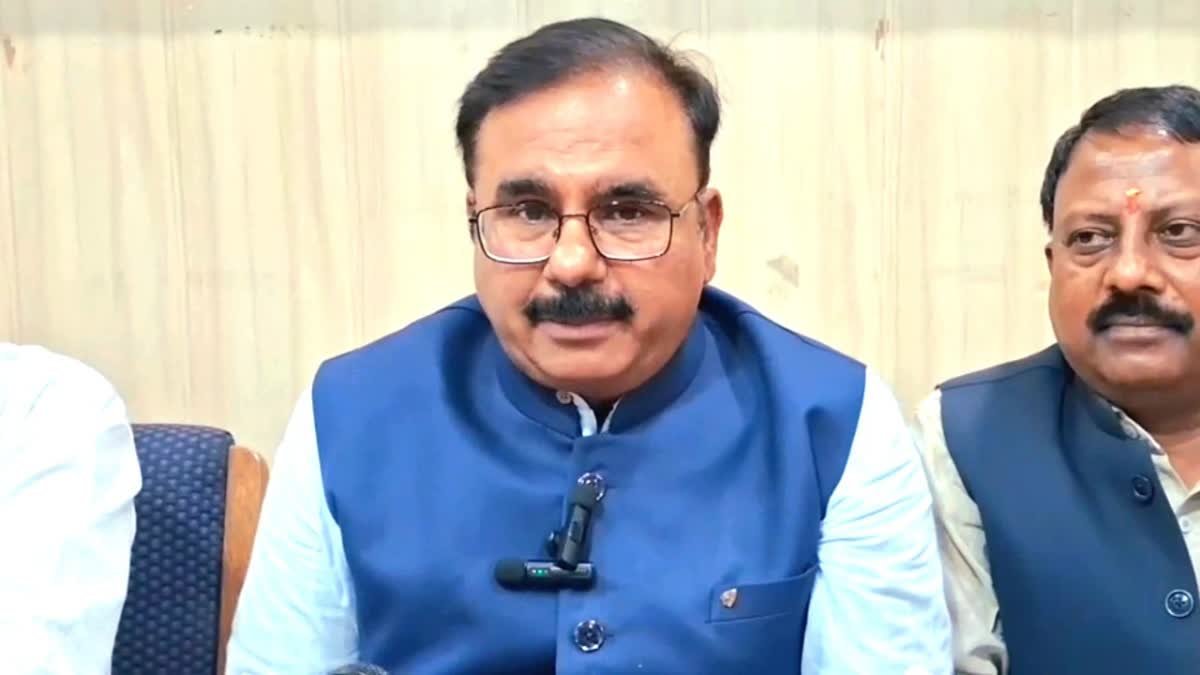 कांग्रेस ने वन नेशन वन इलेक्शन पर सवाल उठाए, कहा-भाजपा ने साधु संतों के मंच का किया दुरुपयोग
