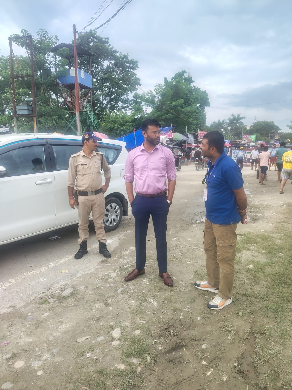 नगर आयुक्त नंदन कुमार ने कांवड़ मार्ग का किया व्यापक निरीक्षण, स्वच्छता एवं व्यवस्थाओं को और सुदृढ़ बनाने के दिए निर्देश