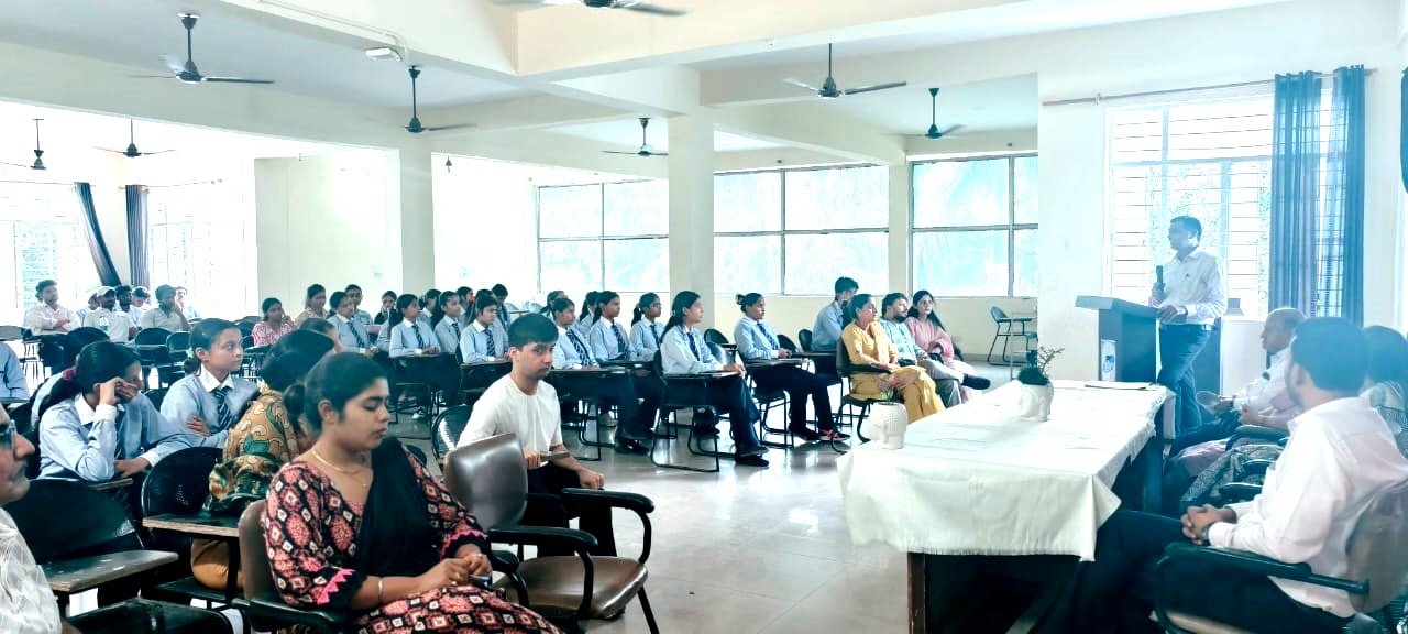 नशा छोड़े जीवन संवारे, नशा मुक्त युवा सशक्त भारत