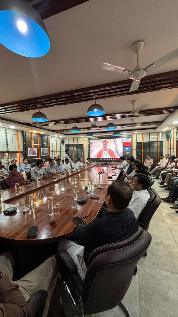 इंजीनियर्स डे पर यूपीसीएल में तकनीकी उत्कृष्टता, नवाचार और एकजुटता का संदेश