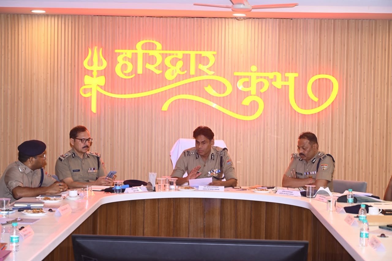 कुम्भ मेला की तैयारियों का जायजा लेने हरिद्वार पहुंचे एडीजी डॉ0 वी0 मुरुगेशन